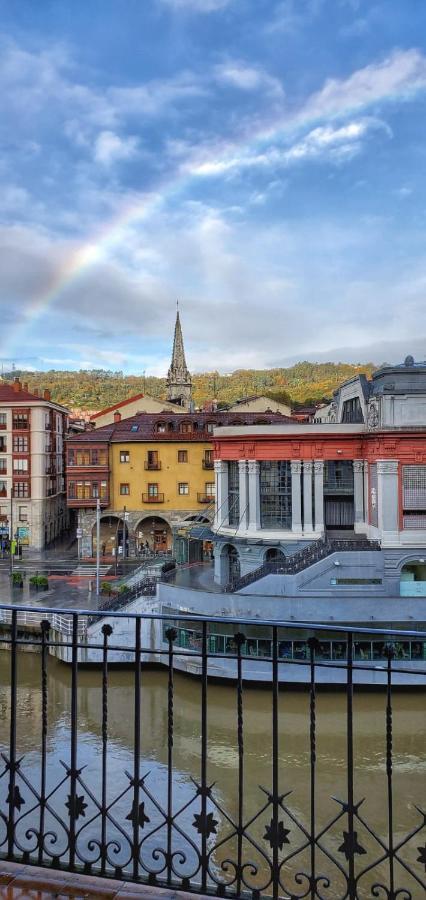 Old Town & River Bilbao Eksteriør bilde